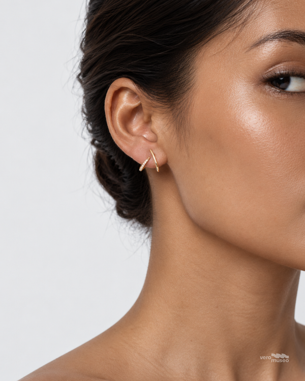 VIXEN ILLUSION STUD EARRINGS