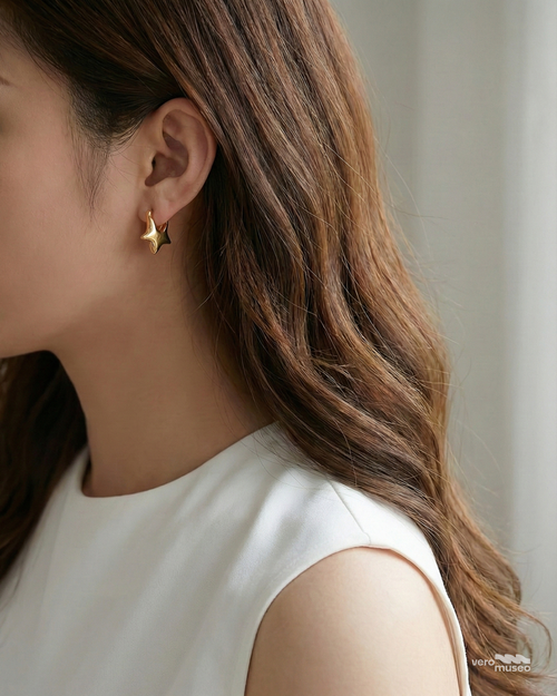 STARLETTE HUGGIES EARRINGS