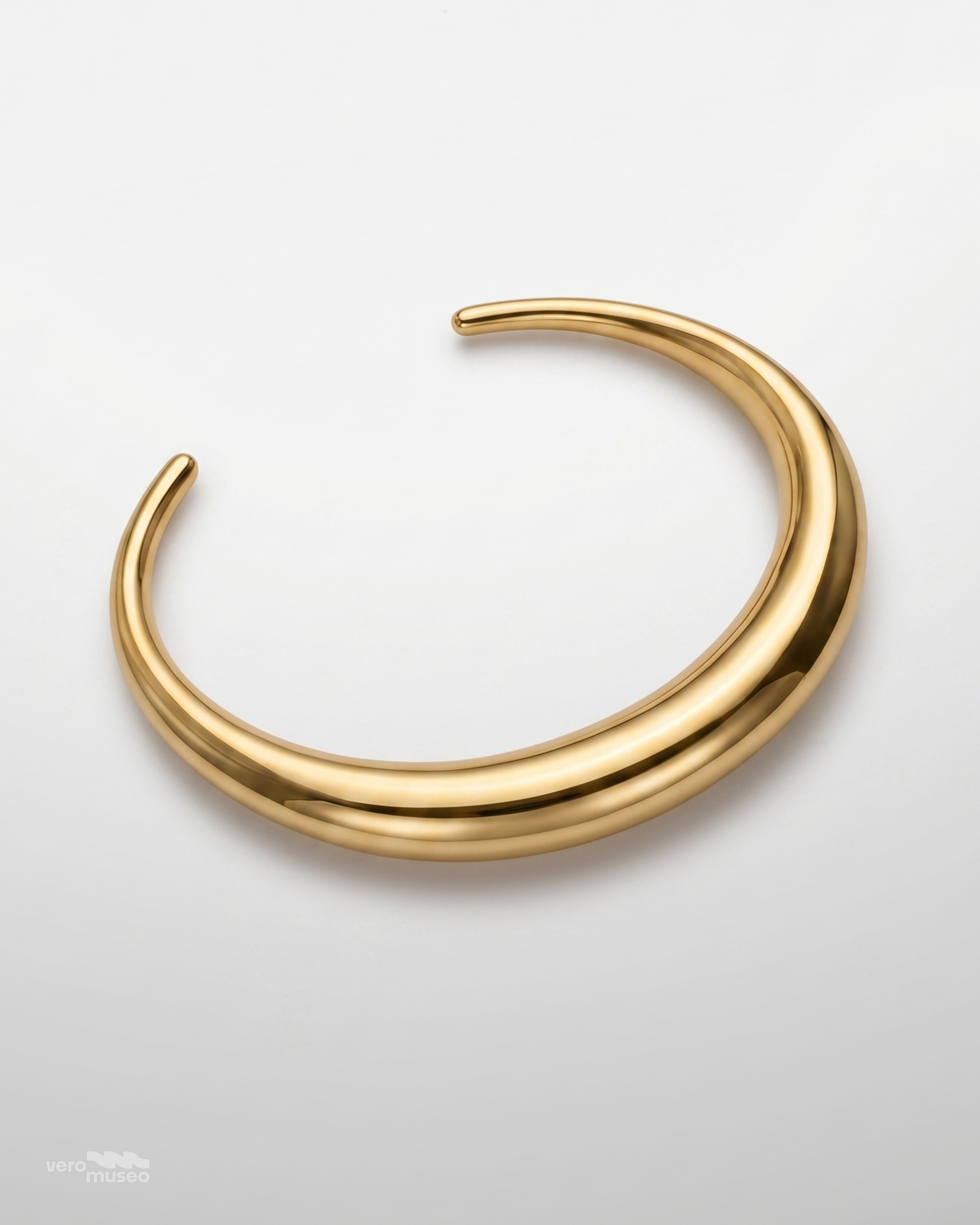 MOONLY BANGLE BRACELET