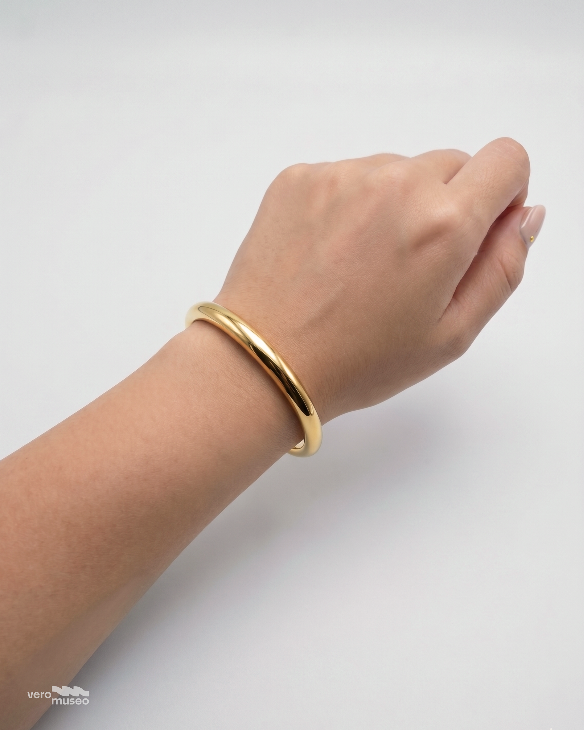 MOONLY BANGLE BRACELET