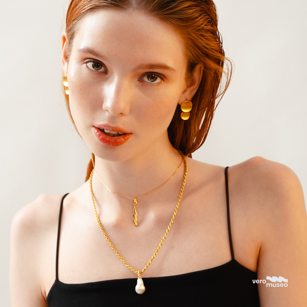 DESCO STUD EARRINGS