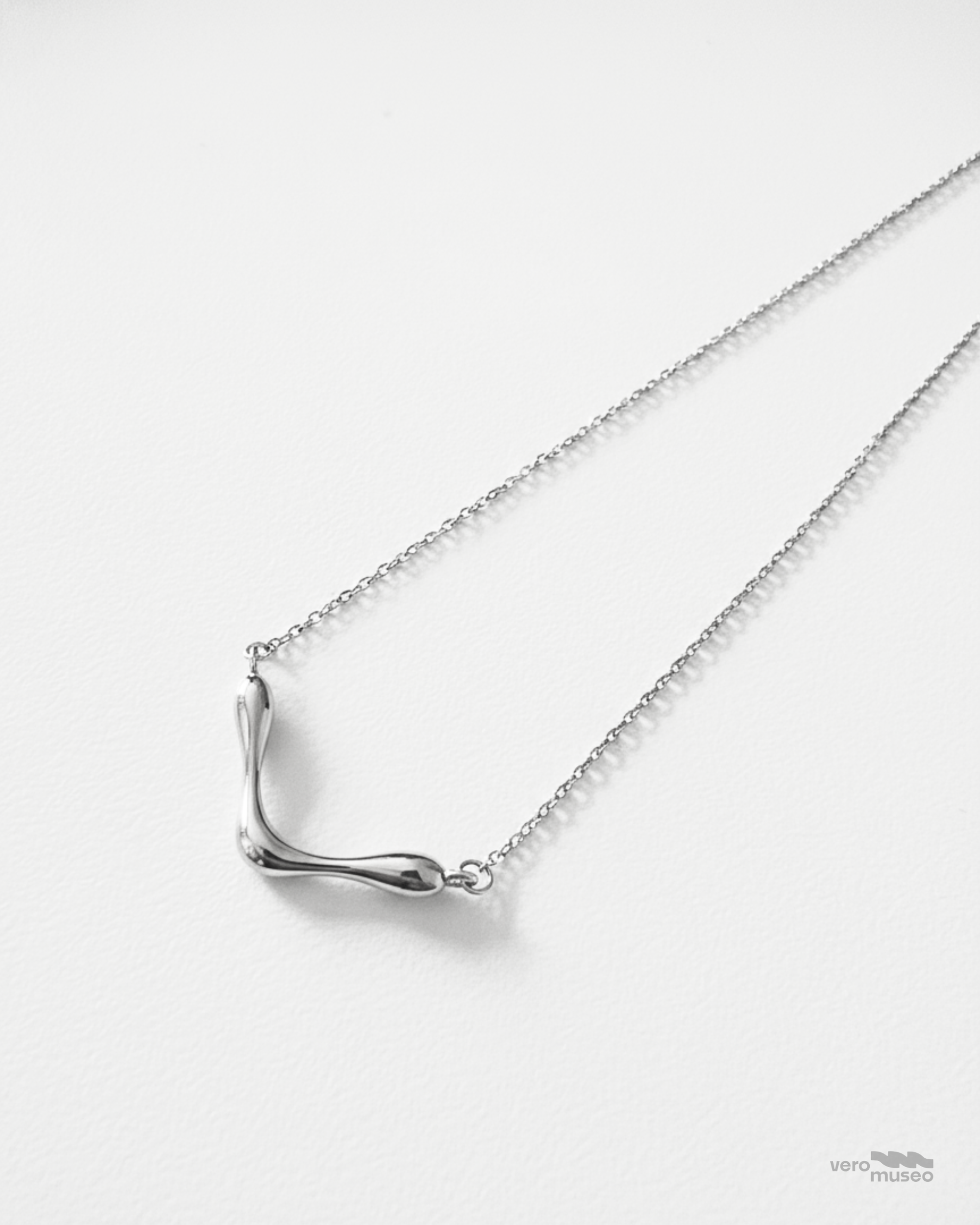 VERRON NECKLACE
