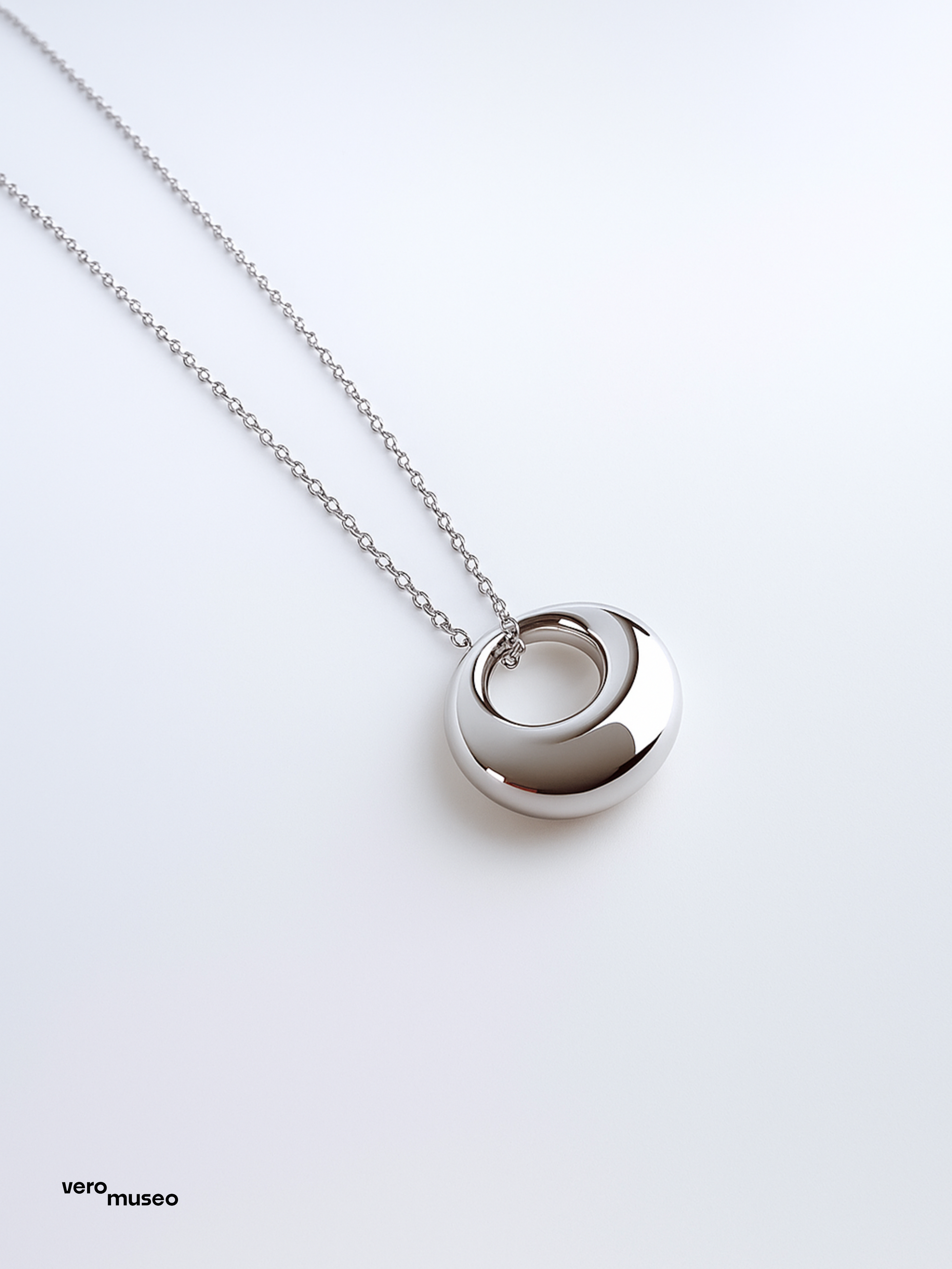 ORB PENDANT NECKLACE