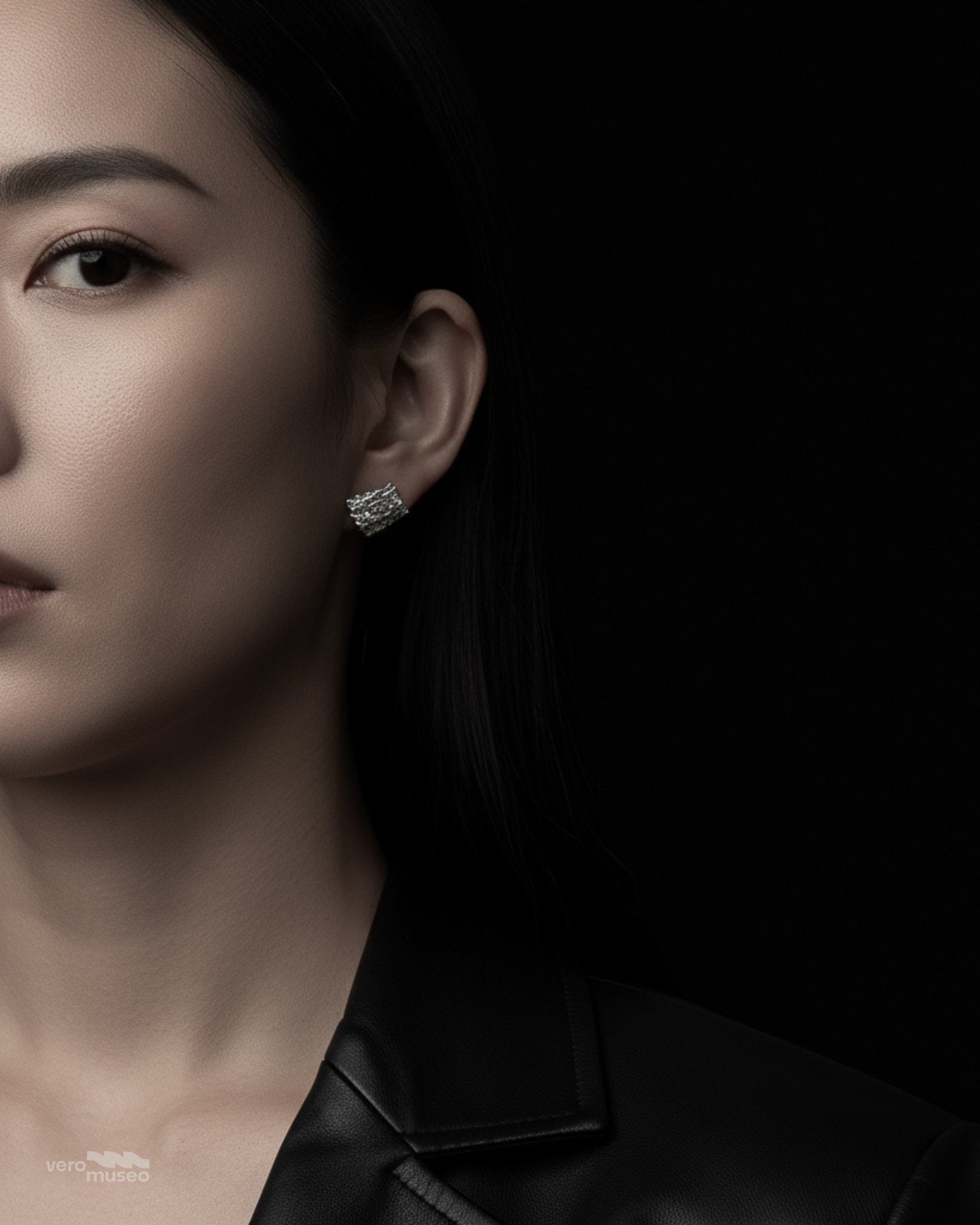 DRIFTED STUD EARRINGS