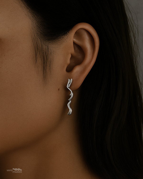 TWIGGY SILVER STUD EARRINGS