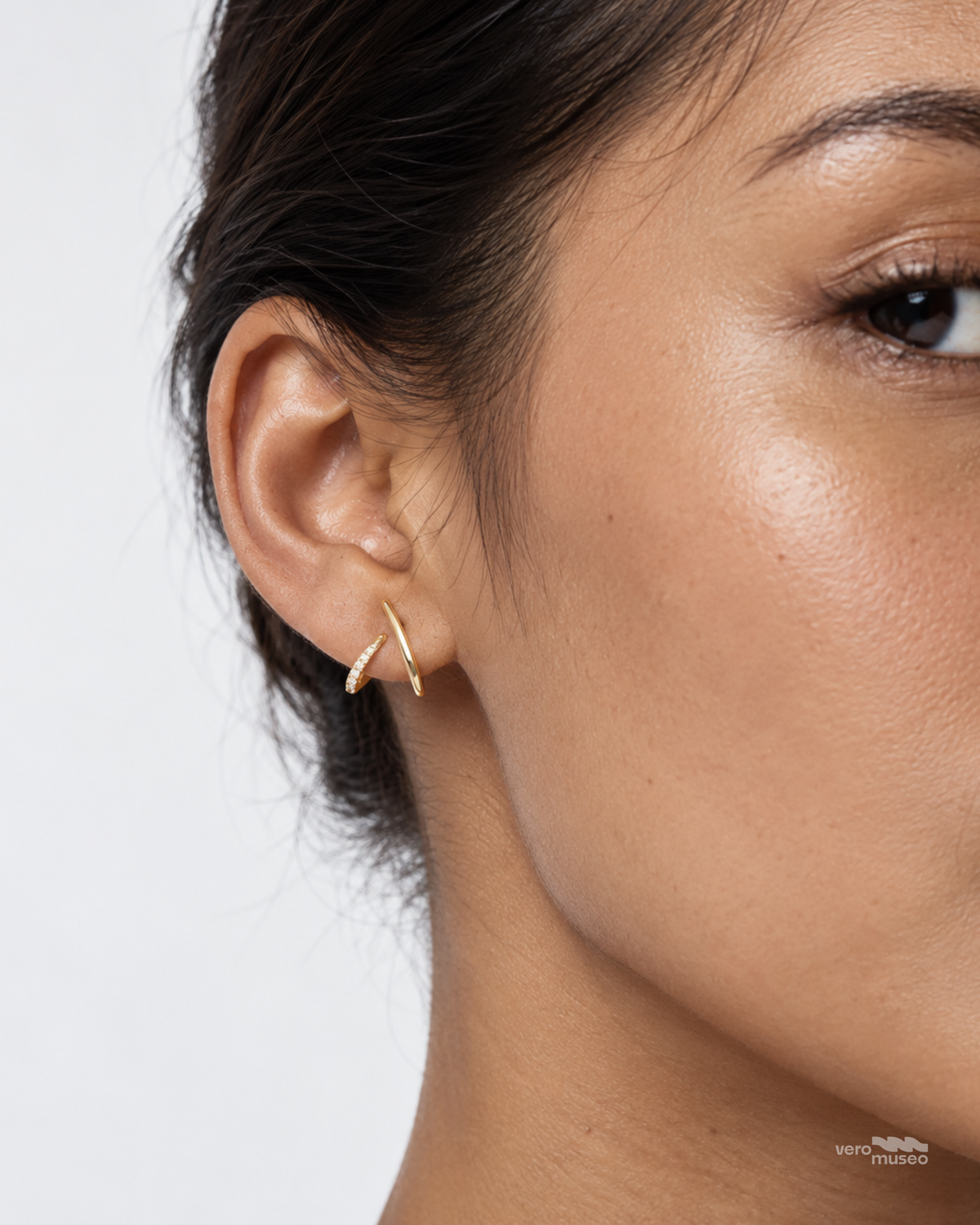 VIXEN ILLUSION STUD EARRINGS