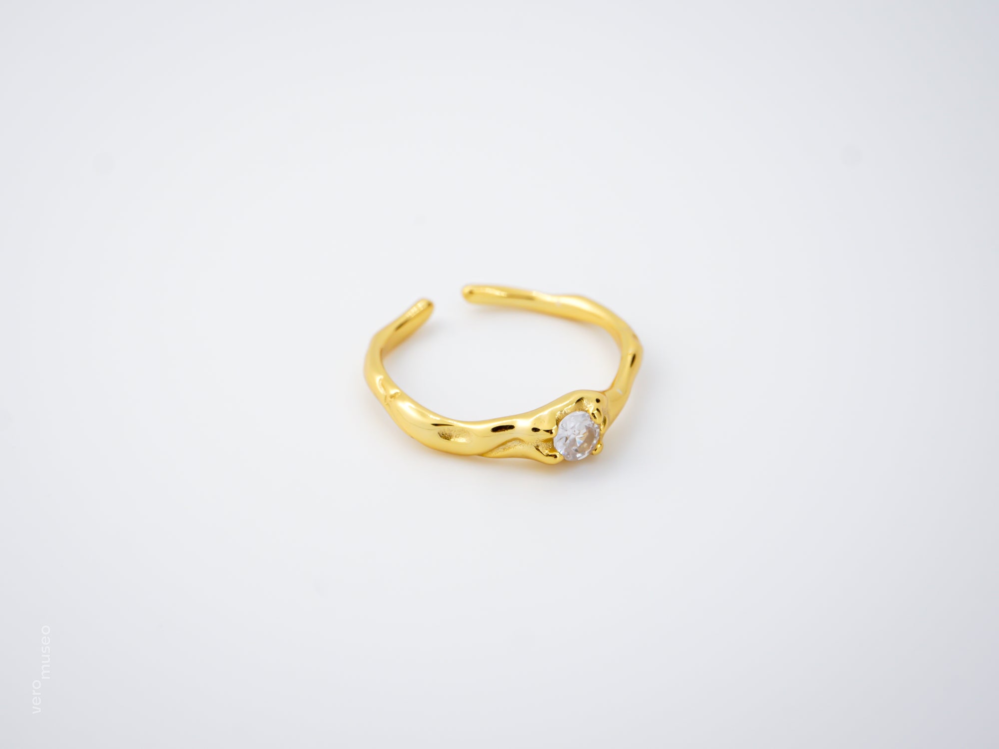 MOLTA ADJUSTABLE RING