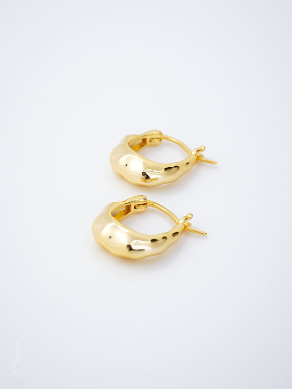 LA DANSE SHORT EARRINGS