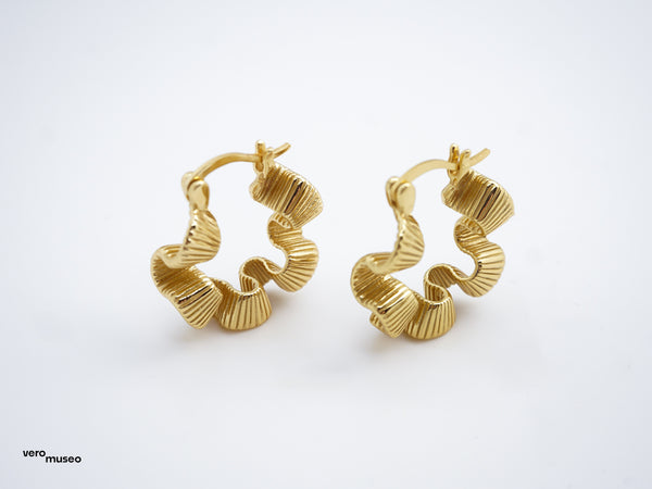 RUFFLE HOOP EARRINGS