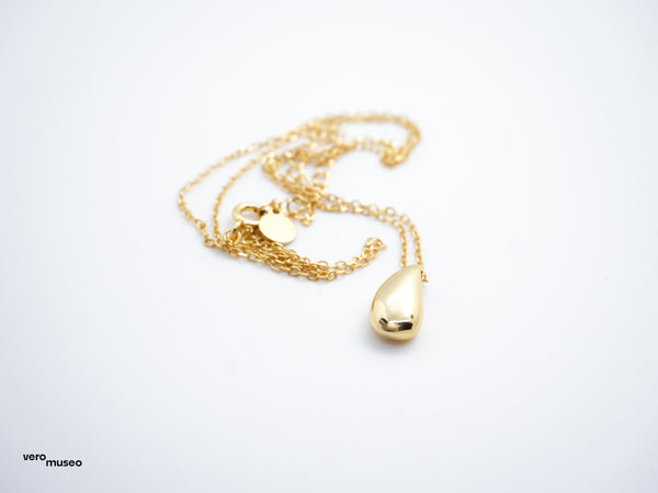 DEWDROP PENDANT NECKLACE