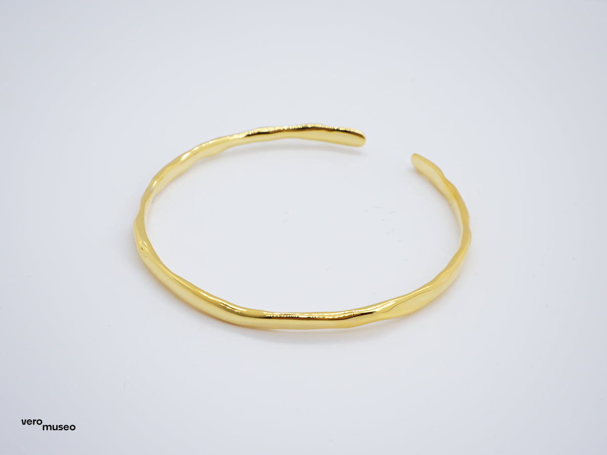 MOLTA BANGLE BRACELET