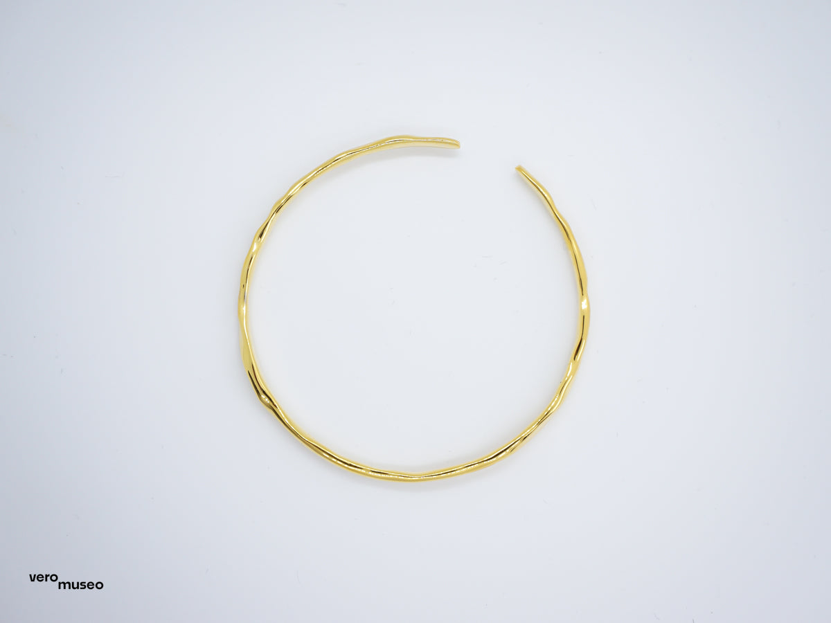 MOLTA BANGLE BRACELET