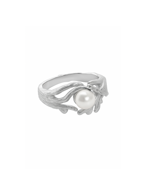 EPHYRA PEARL RING