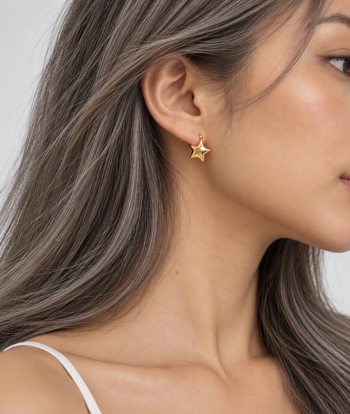 STARLETTE HUGGIES EARRINGS