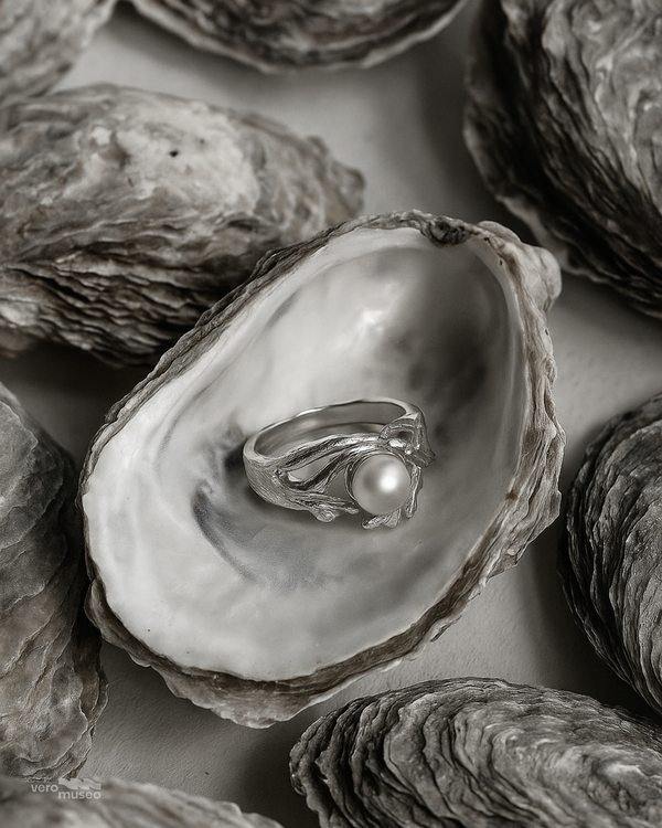 EPHYRA PEARL RING