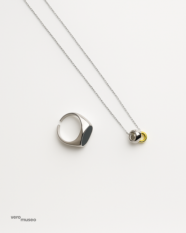 DUTCH NECKLACE